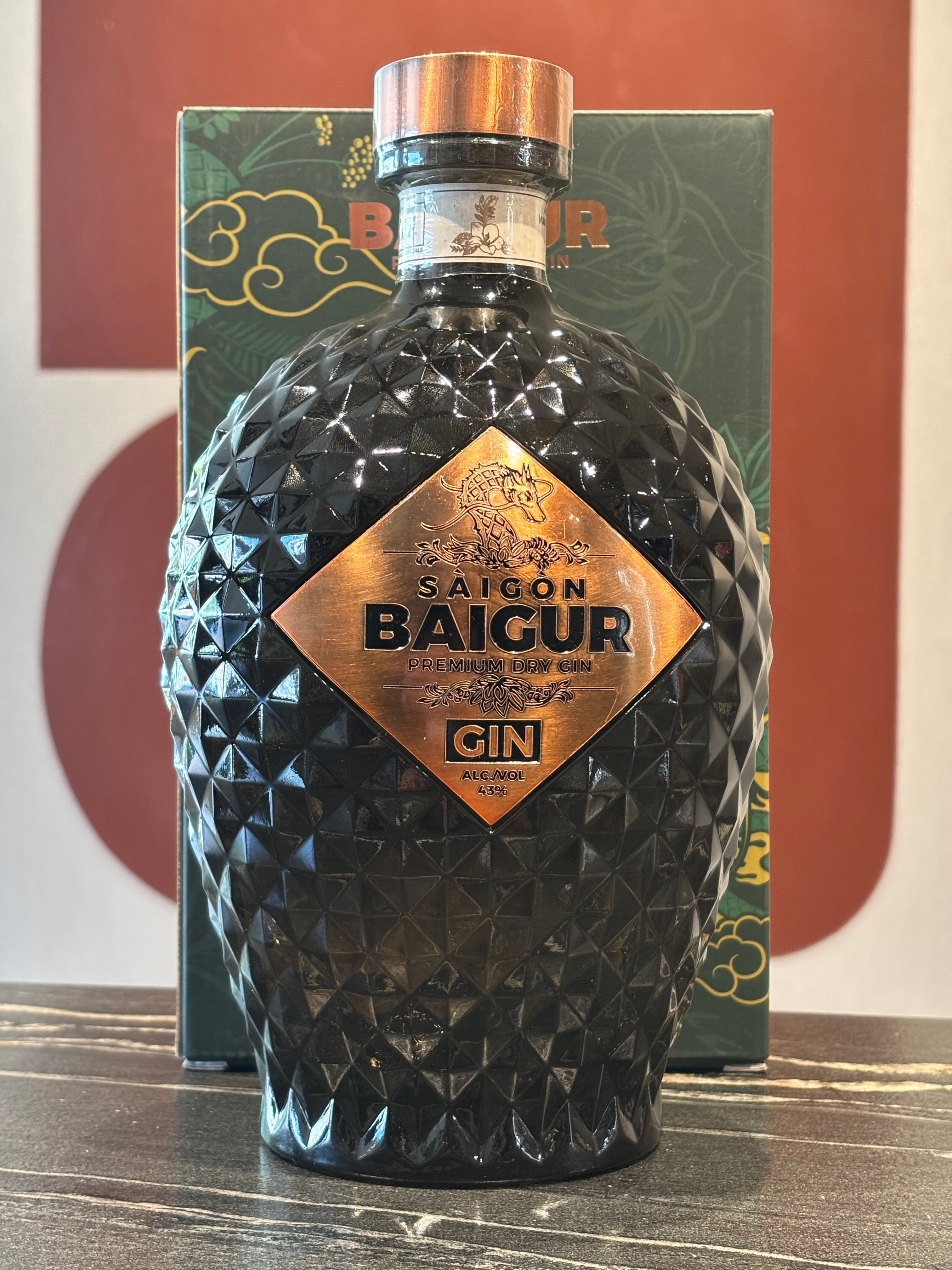 Baigur Saigon Gin 175cl – Wijnen Le Compte