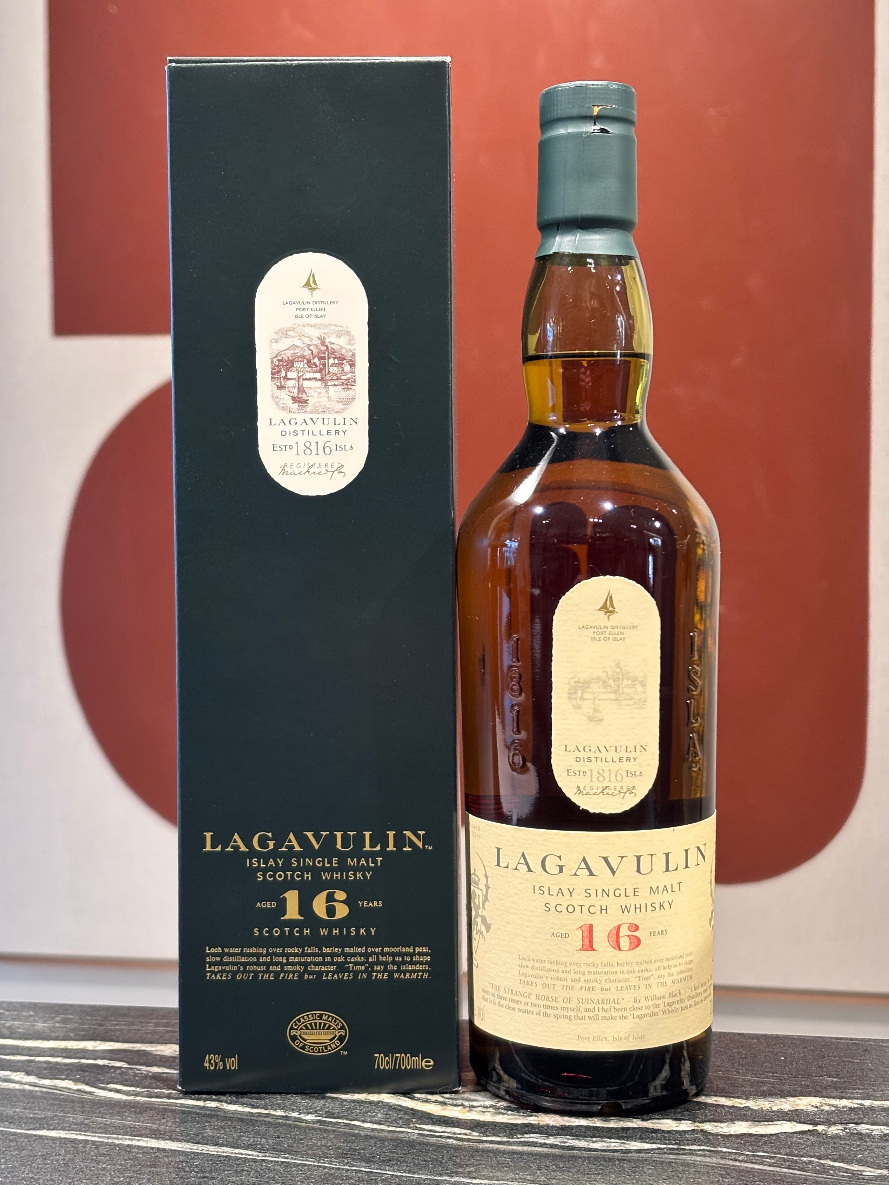 Lagavulin Single Malt 16Y 43% 70cl – Wijnen Le Compte